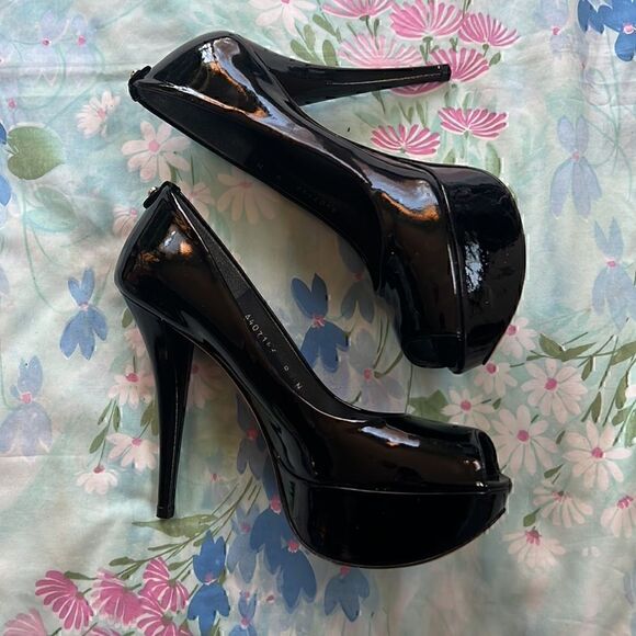 Stuart Weitzman Platform Stiletto Heels - Picture 2 of 16